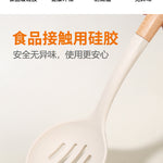 Wooden Handle Silicone Kitchen Utensil Set, Non-Stick Pan, Silicone Spatula, Soup Spoon, High Temperature Resistant Silicone Cooking Spatula, Daily Kitchen Utensils
